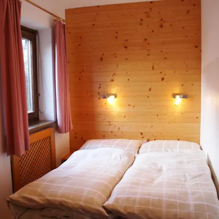 Cozy In Near Ski Area